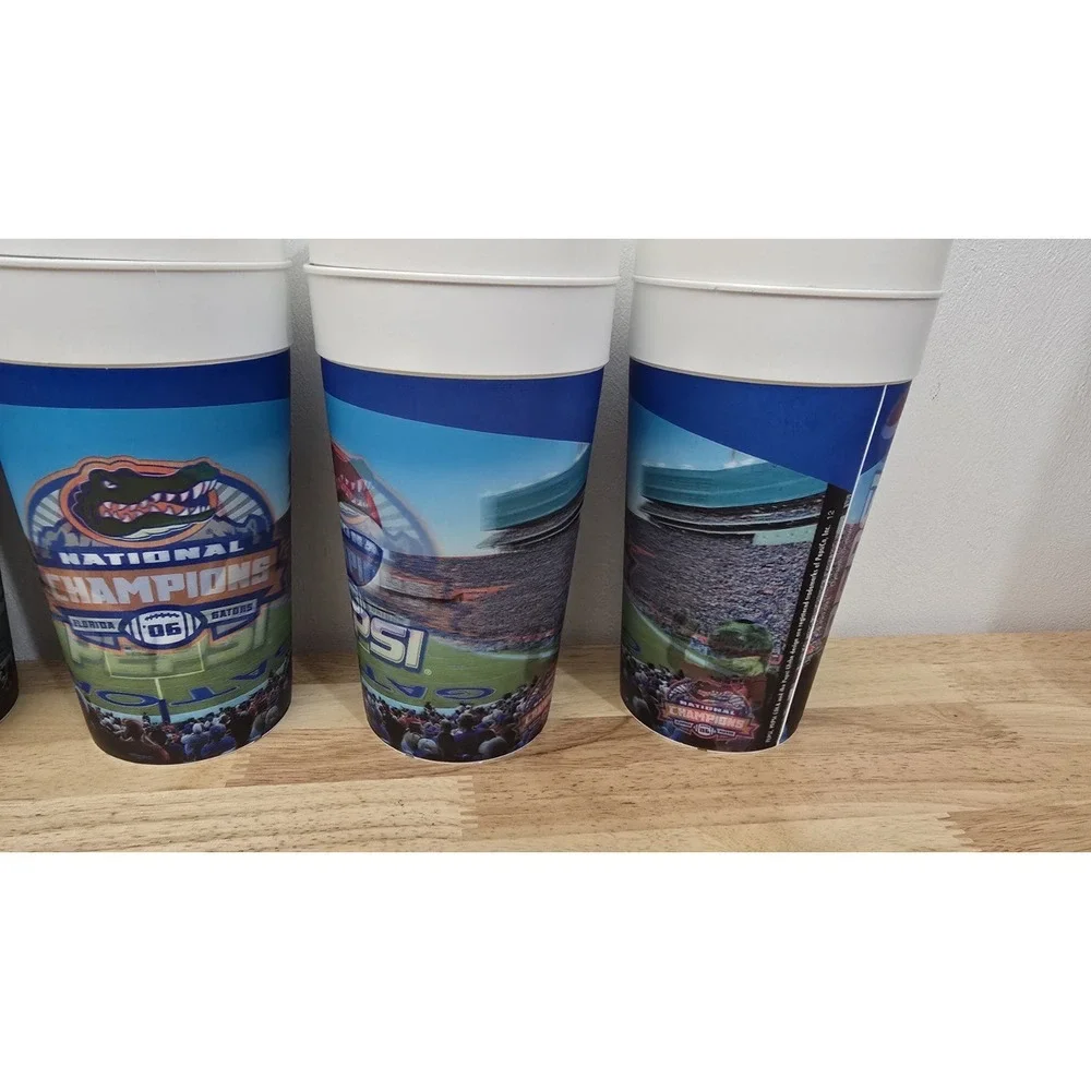 Lot of 10 Vntg Florida Gators Pepsi Holographic Stadium Cups 2006 National Champ